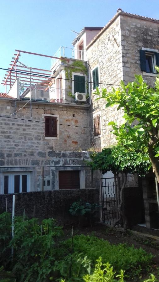 Apartment Gliha Jelsa  Kültér fotó
