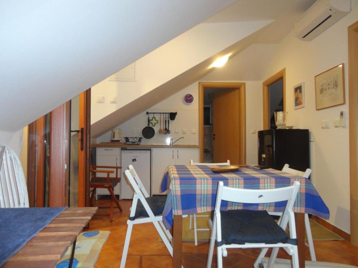 Apartment Gliha Jelsa  Kültér fotó
